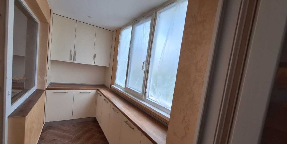 Продава се Тристаен апартамент в София, Модерно предградие - 88 кв.м за 2103 €/кв.м - Снимка #7