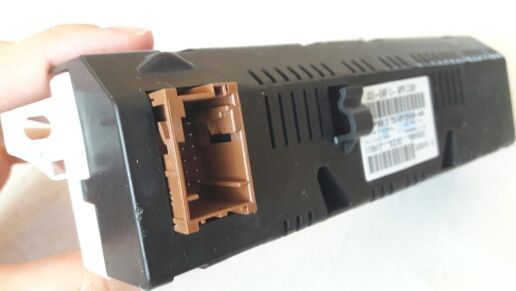 afisaj display 407 mufa 12 pini - model fara defect de fabricatie 550