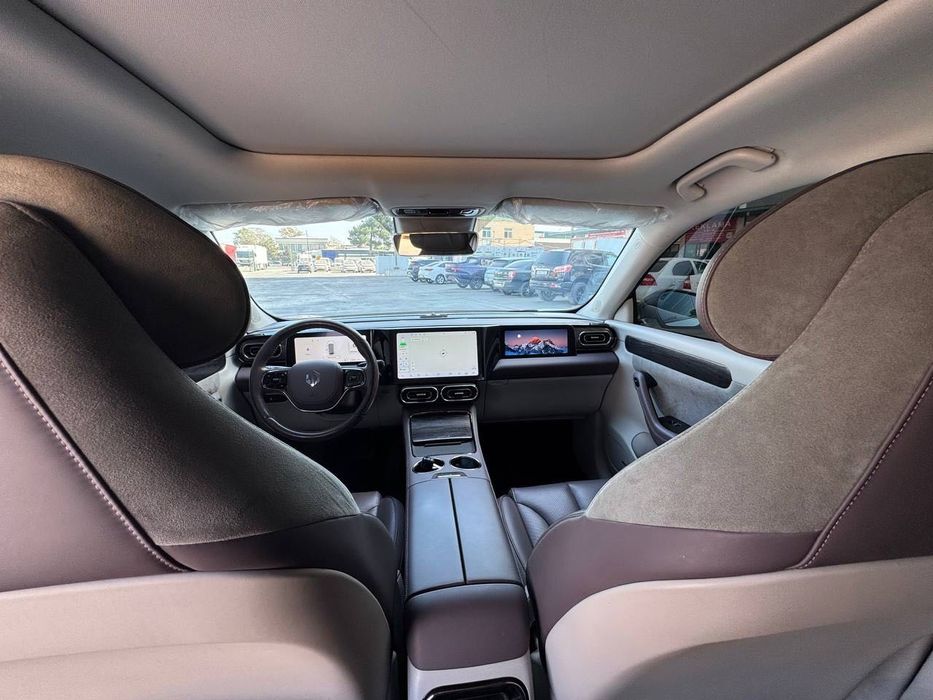 Leapmotor C11 performans EV dual motor