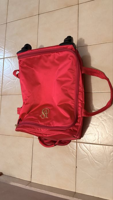 Victoria's secrets куфар сак