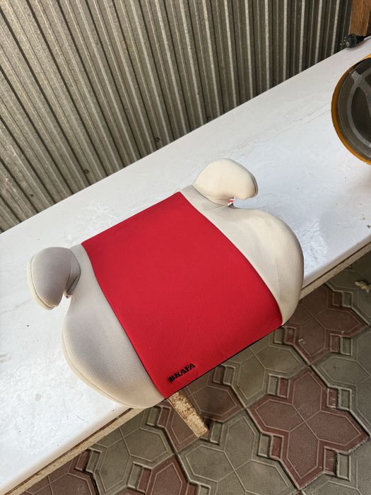 Детское кресло для авто сиденья.