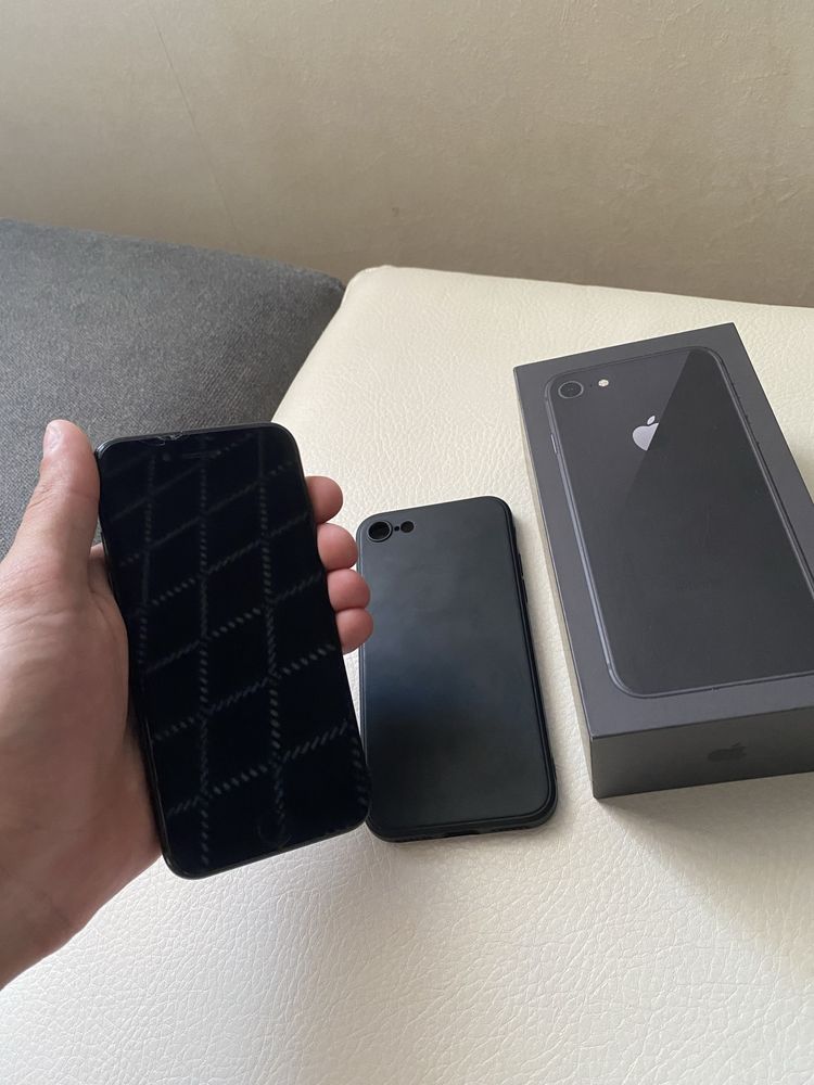 Продам Iphone 8 256gb