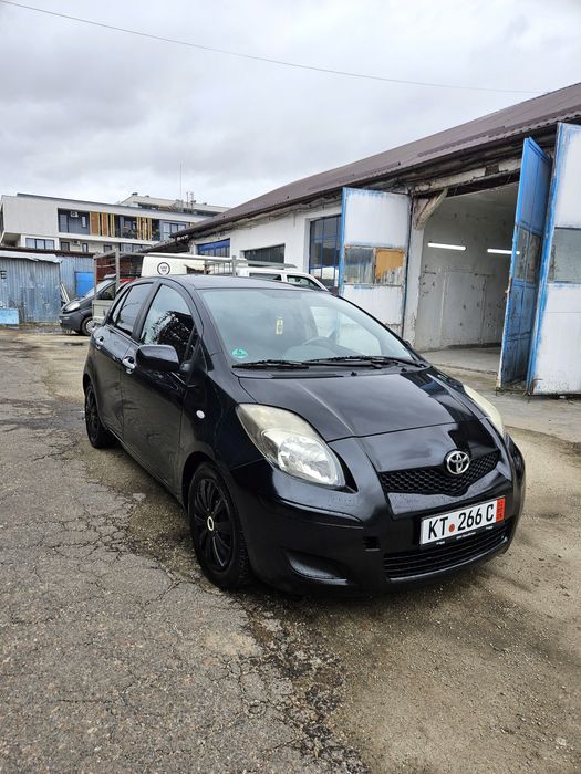 Toyota Yaris 2010 1.3 benzina