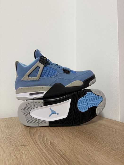 Jordan Retro 4 University Blue