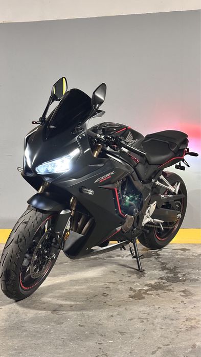 Honda cbr650r 2021