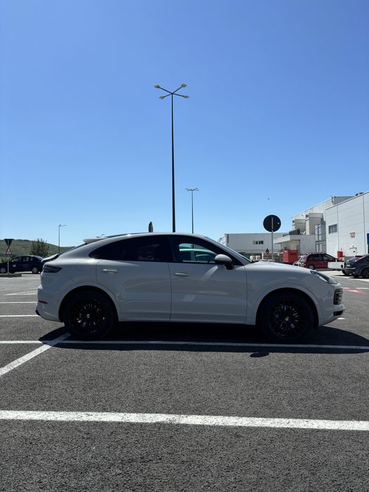 Porsche Cayenne Coupe 340 cp