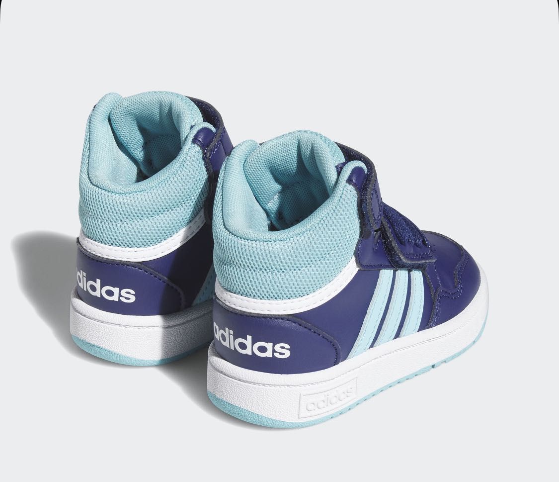 Детские кроссовки adidas