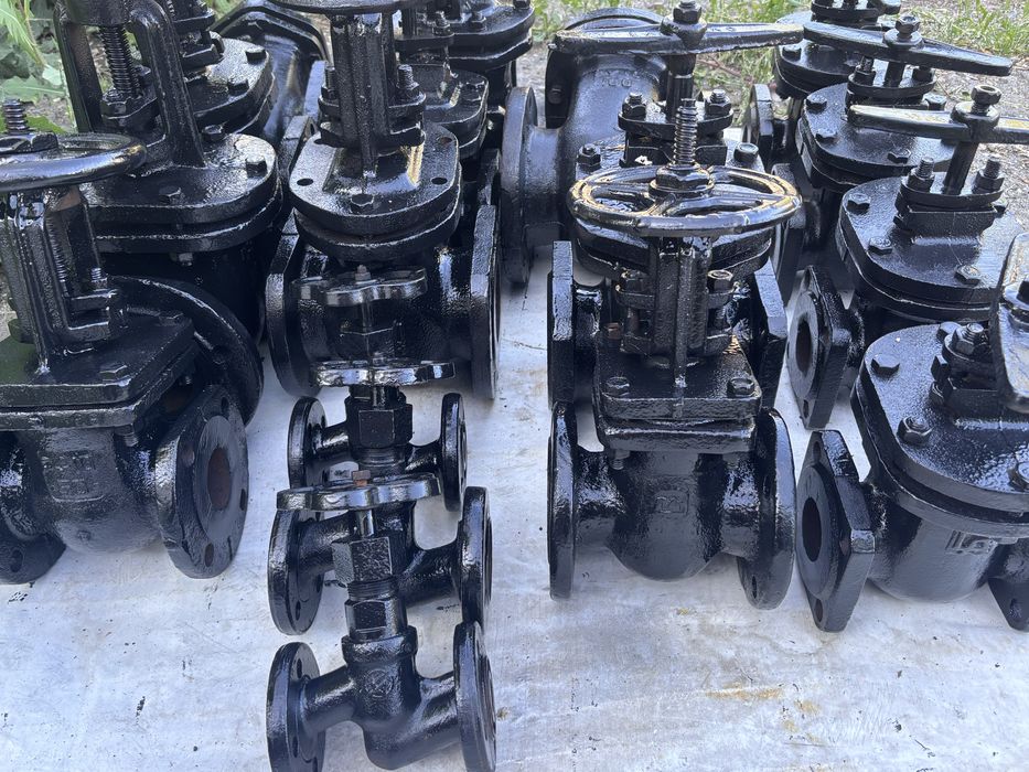 Задвижки разного размера