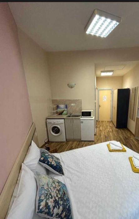 Дава се под наем Едностаен апартамент в к.к. Св.Св. Константин и Елена - 32 кв.м за 331.5 € - Снимка #3