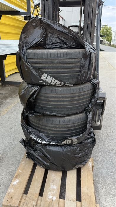 Vand 4 anvelope vara Continental 285/40 r22