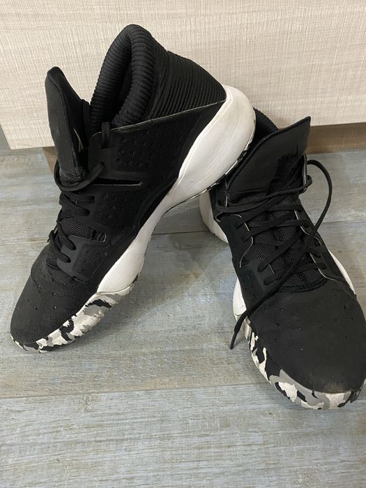Adidas design in Brooklin for gameday, for anyday, номер 46