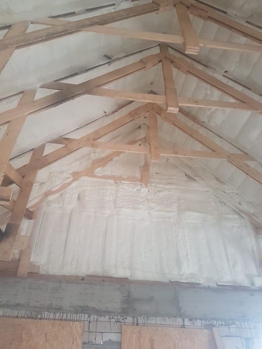 Izolatie spuma poliuretanica/Prețuri Fără Concurenta