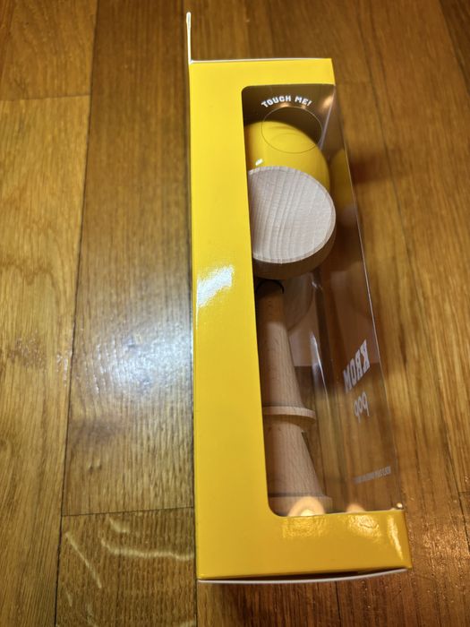 Kendama KROM Pop sticky yellow