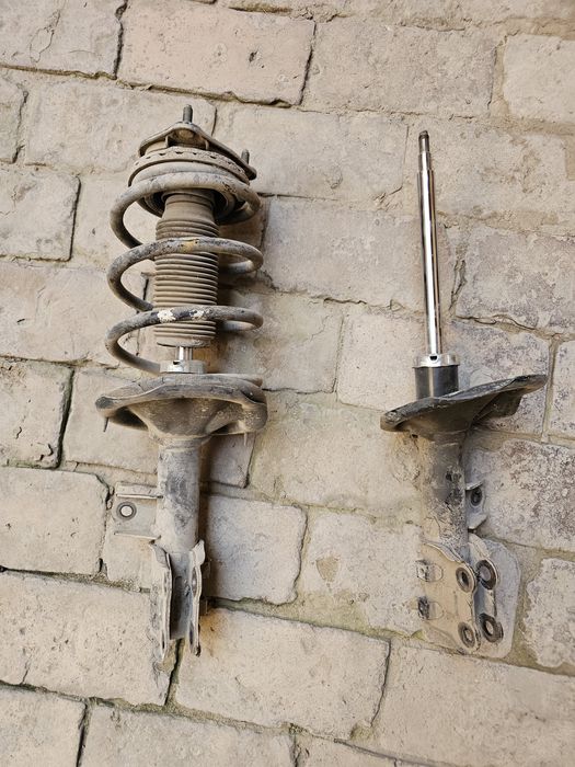 Амортизатор оригинал.Hyundai avante,elantra hd