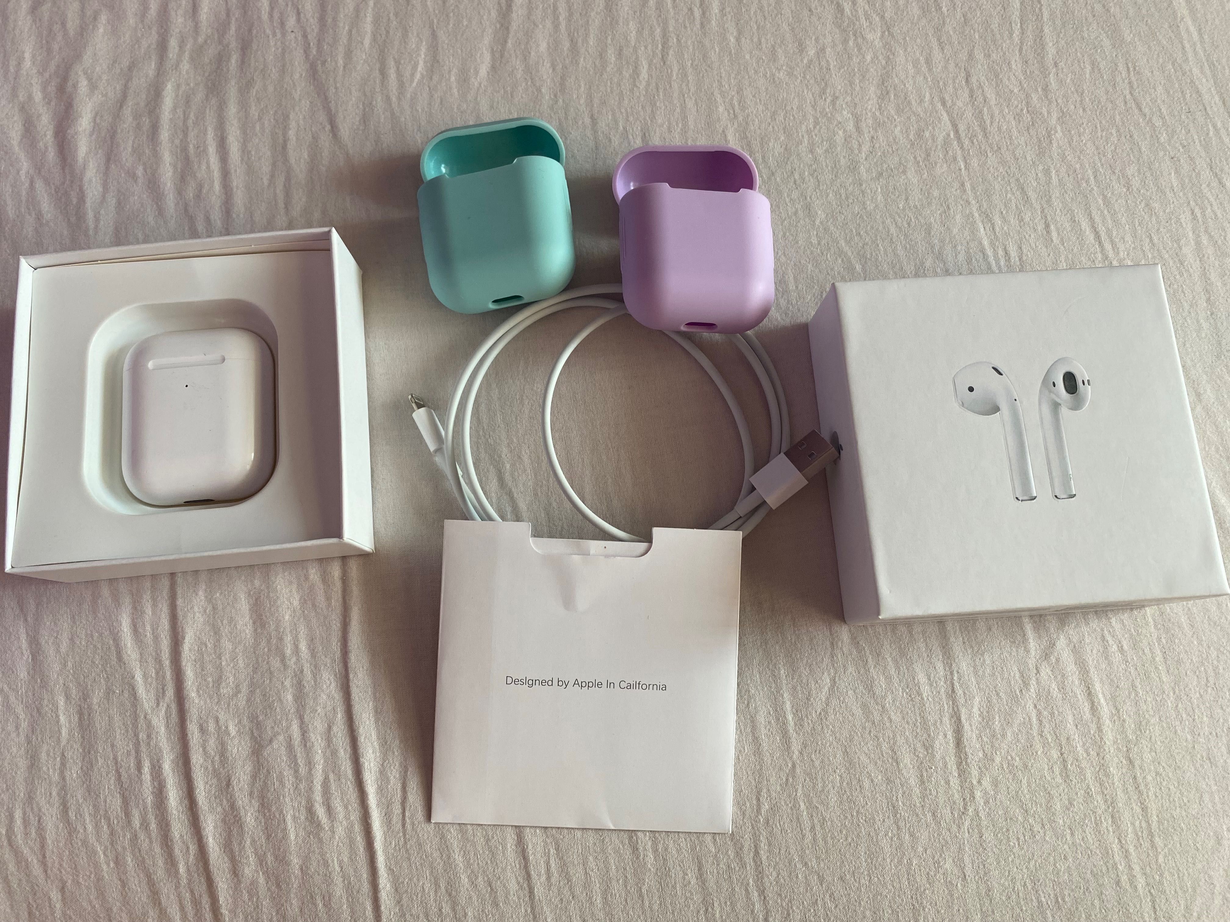 Продава се Apple AirPods 2