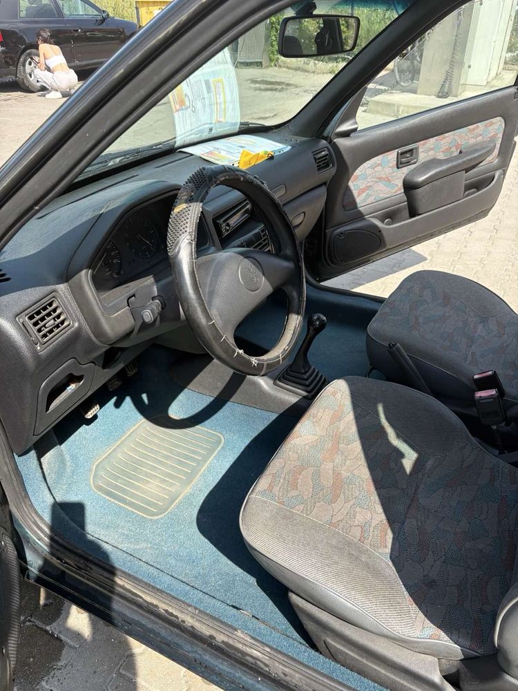 Продавам Пежо 106