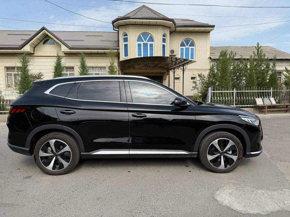 BYD gibrit song plus AWD