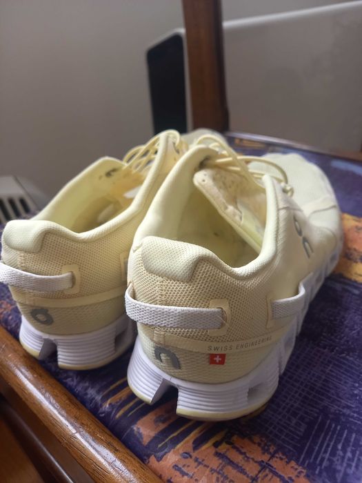 Дамски On маратонки 38,5 номер