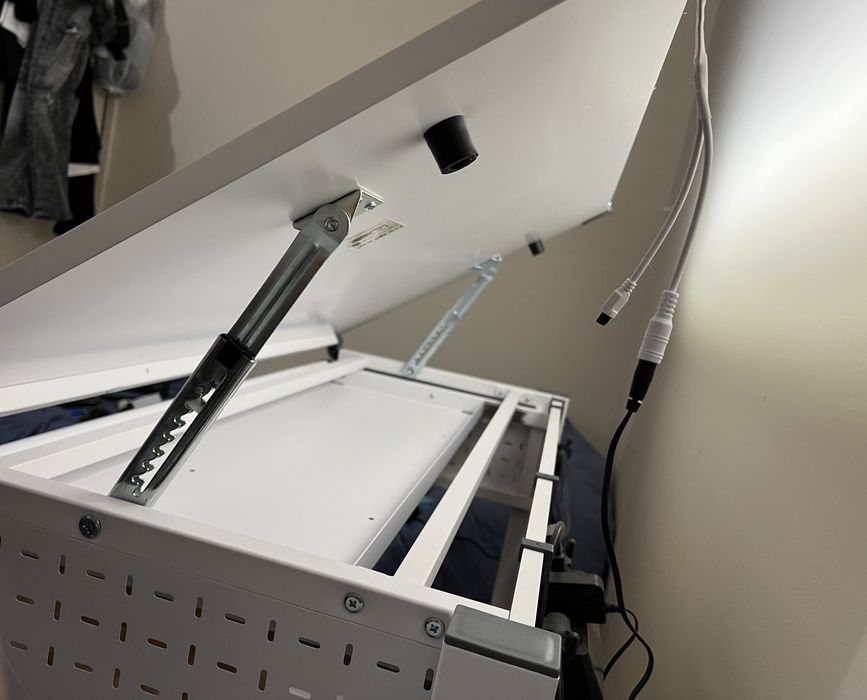 Регулируемо бюро