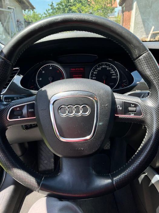Vând Audi A 4 b8