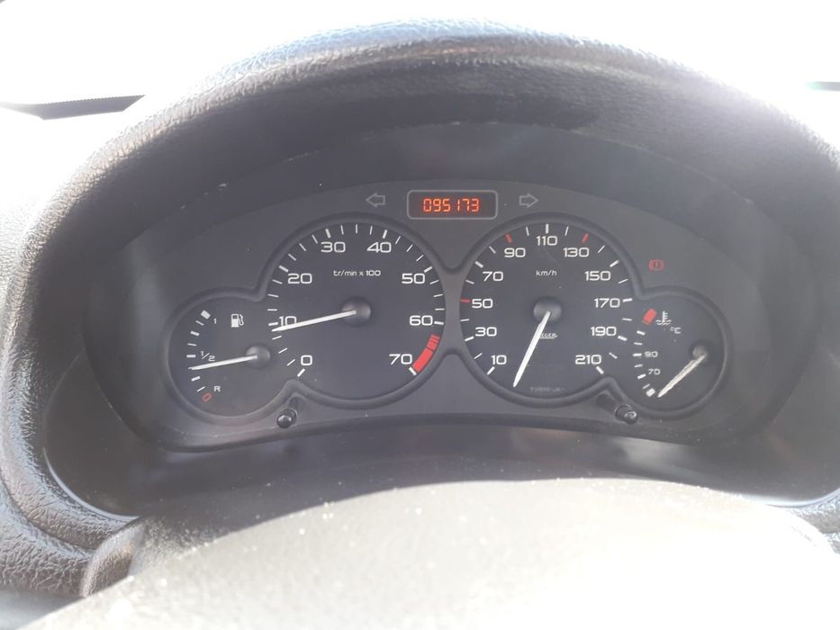 Peugeot 206 din 2007 1.4 benzină