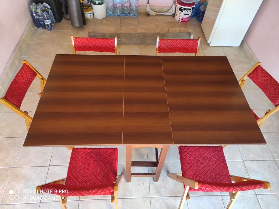 Masa extensibila pt 6 persoane cu scaune tapițate incluse