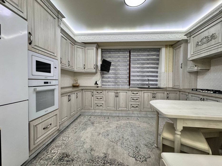 4/3/8 Махтумкули, , 130 м2, ремонт, мебель , Техника