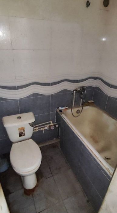 1 комнатная Галерейка юнусабад 2 квартал  1 этаж