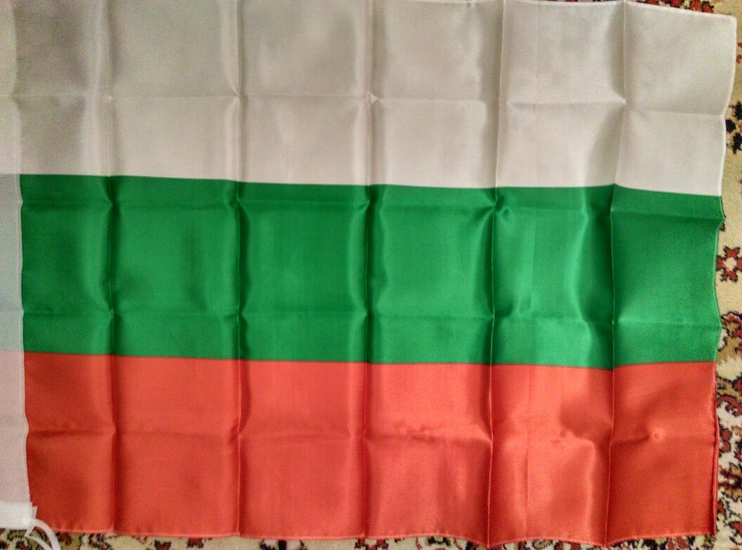 Шал от сватбите на Мун-Ню Йорк 1998 г.Шалчета,знамена български . Банж