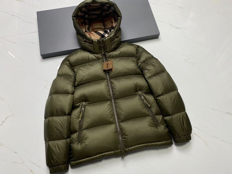 Geaca Burberry , calitate premium , pe comanda , noua , XL