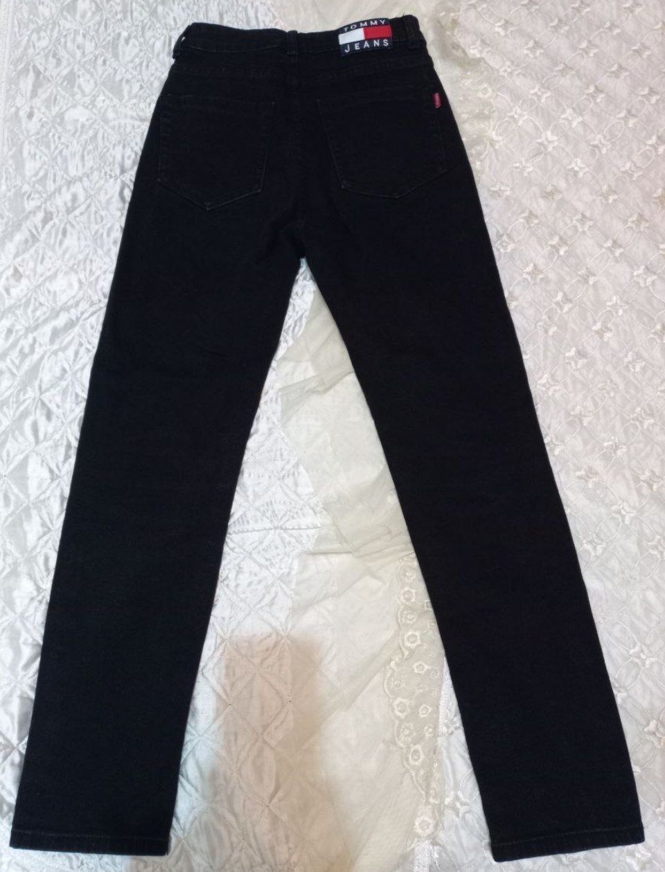 Женские черные джинсы труба 27 размер в отличном состоянии