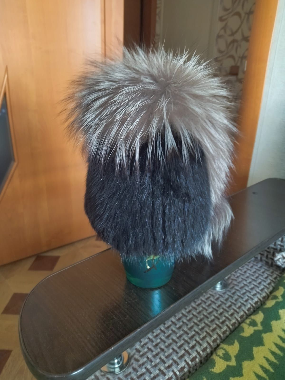 Продам женскую шапку