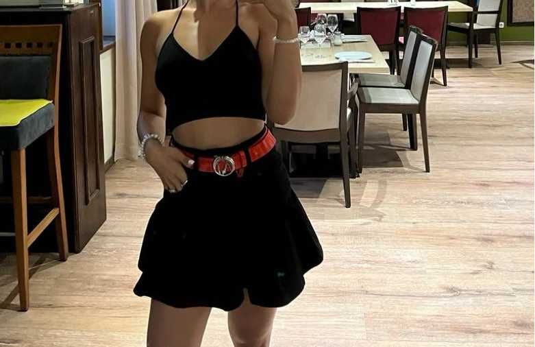 Fuste dama. Alb/negru/blug.