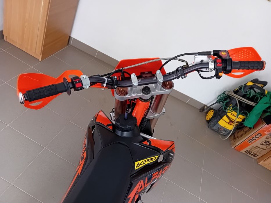 Motocross 300cc cu răcire pe ulei