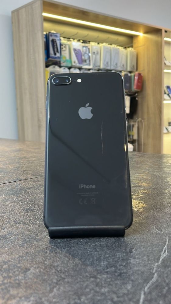 id 9526 iPhone 8+