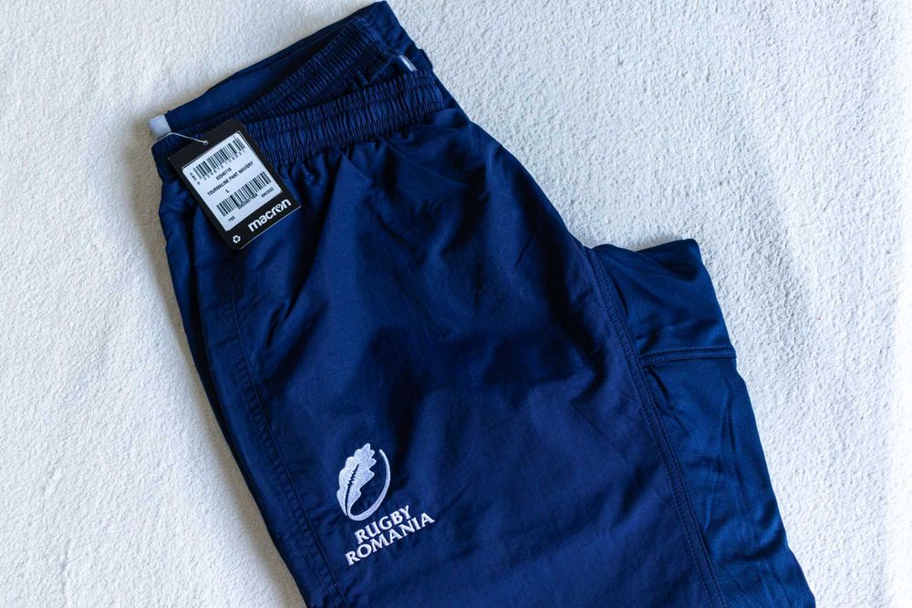Pantaloni de incalzire MACRON Rugby Romania *NOU