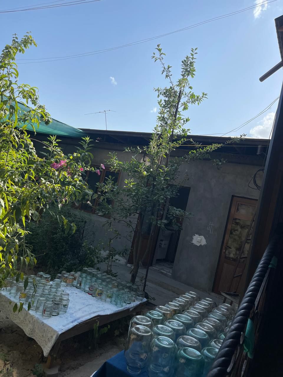 Yunusobod otchopar maxallada uy sotiladi