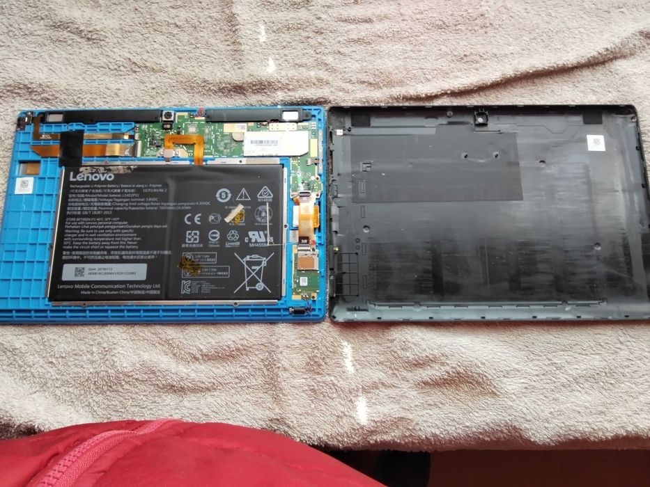 10инчов таблет Леново  тав 2  А10-30 2018-за части или смяна дисплей