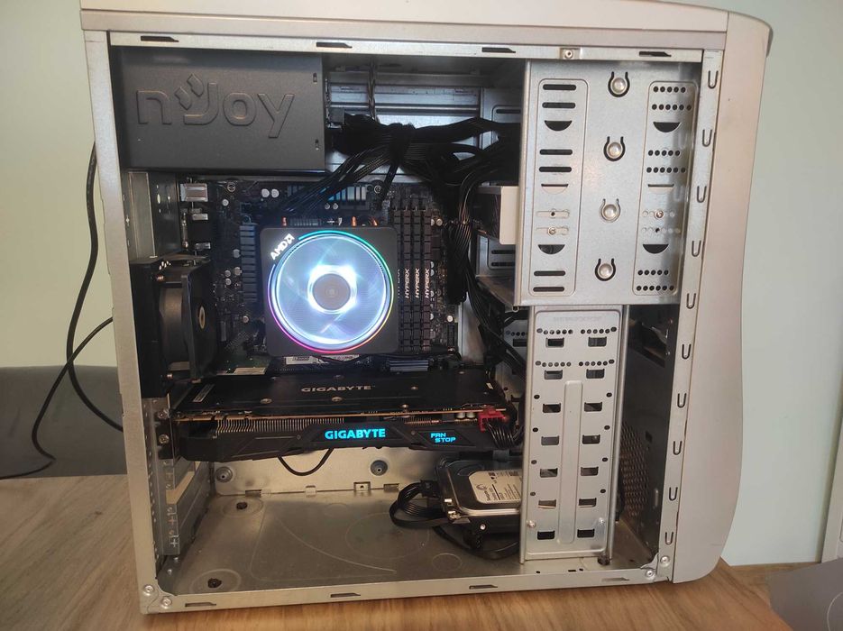 Desktop light gaming Ryzen 7 3700x, 32GB RAM, GTX 1080