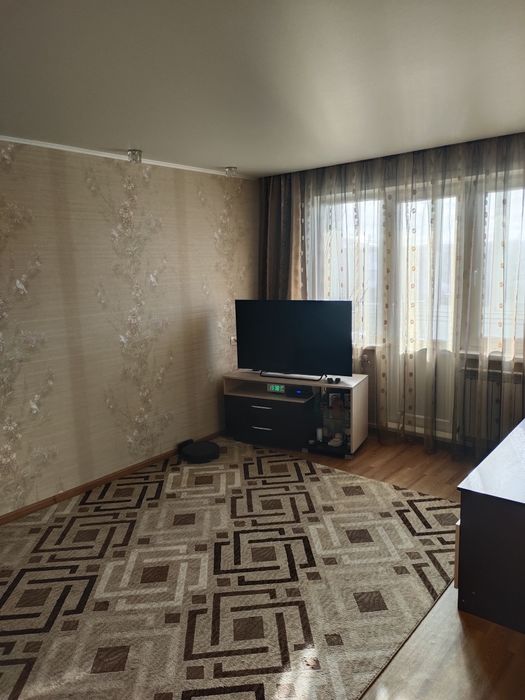 Продается трёх комнатная квартира