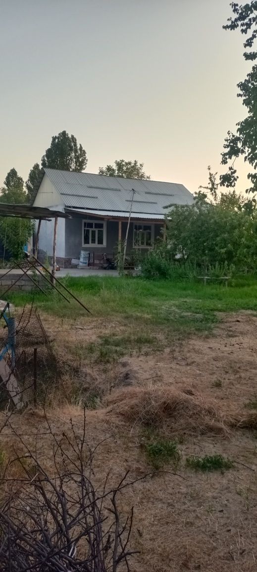 Arendaga uchaska 200 faqat oylilali  yoki qizlaga 2ta qiz munkun