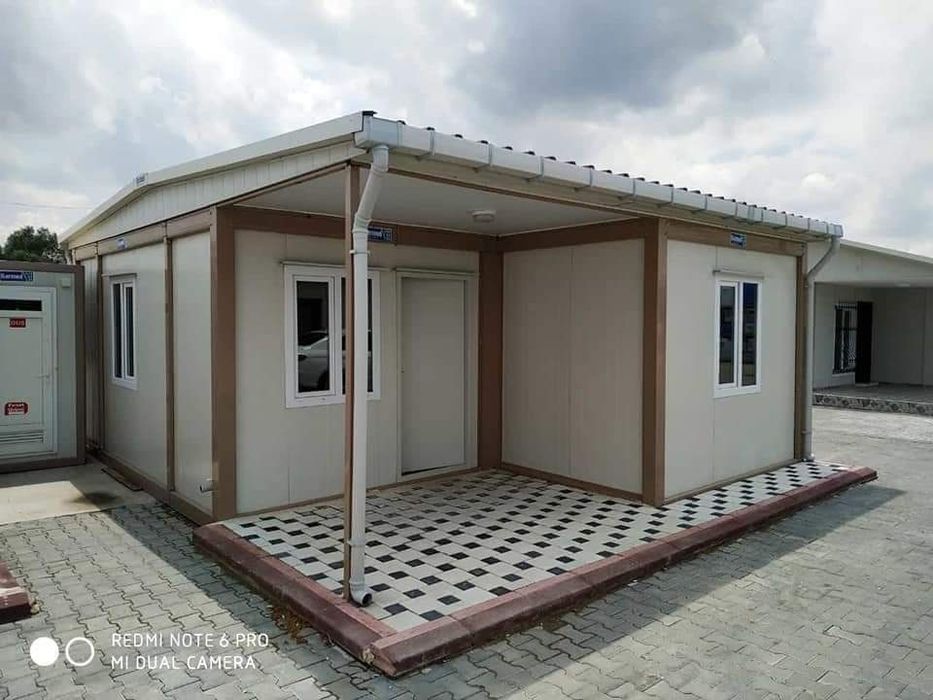 Vand cabane de grădina și de locuit