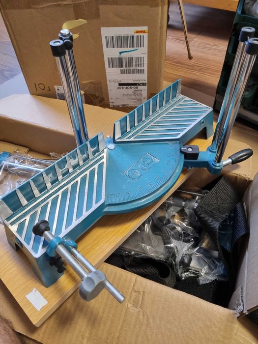 Машина за первази