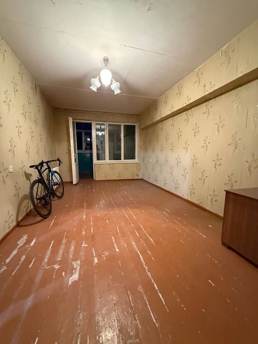 Продаётся 2/4/4 Кирпичный дом юнусабад 4 квартал Ориентир Сезам