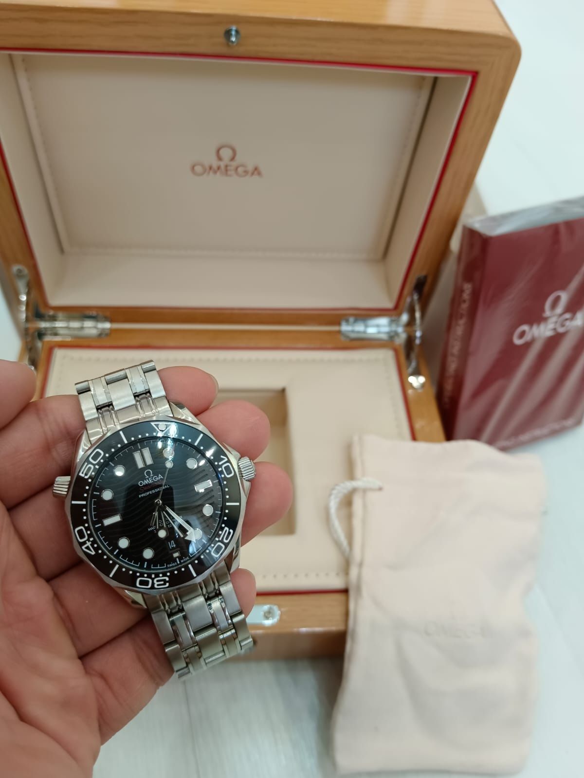 Продам часы Omega Seamaster 300 премуим качество