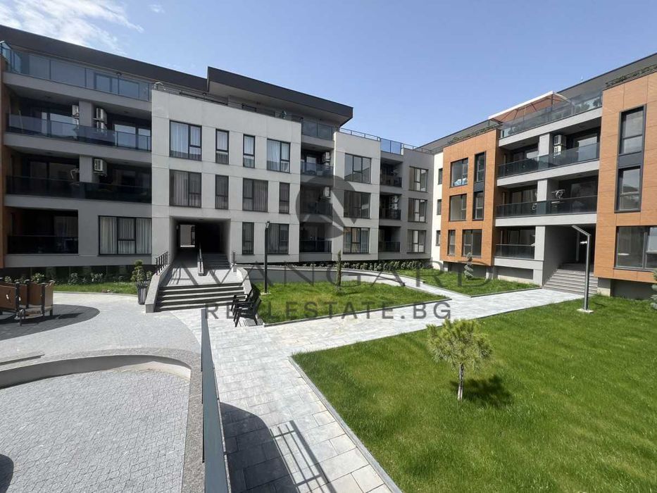 Продава се Тристаен апартамент в Пловдив, Кючук Париж - 96 кв.м за 2396 €/кв.м - Снимка #14