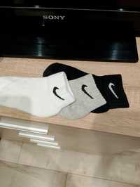 Чисто нови Nike чорачи