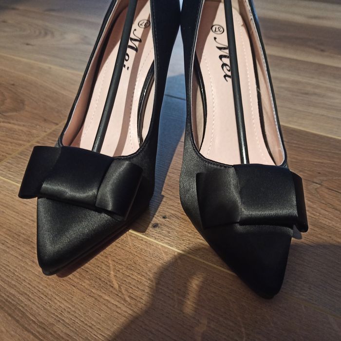 Pantofi noi stiletto