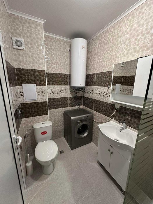 Дава се под наем Двустаен апартамент в Бургас, Изгрев - 70 кв.м за 600 € - Снимка #3
