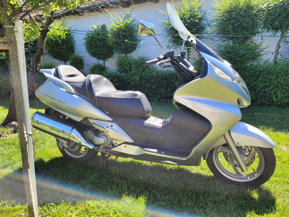 Honda Silver Wing 600